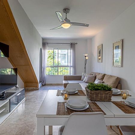 797 Holiday Rentals- Duplex Para 7 En La Carihuela A 1 Min De La Playa Torremolinos Zewnętrze zdjęcie