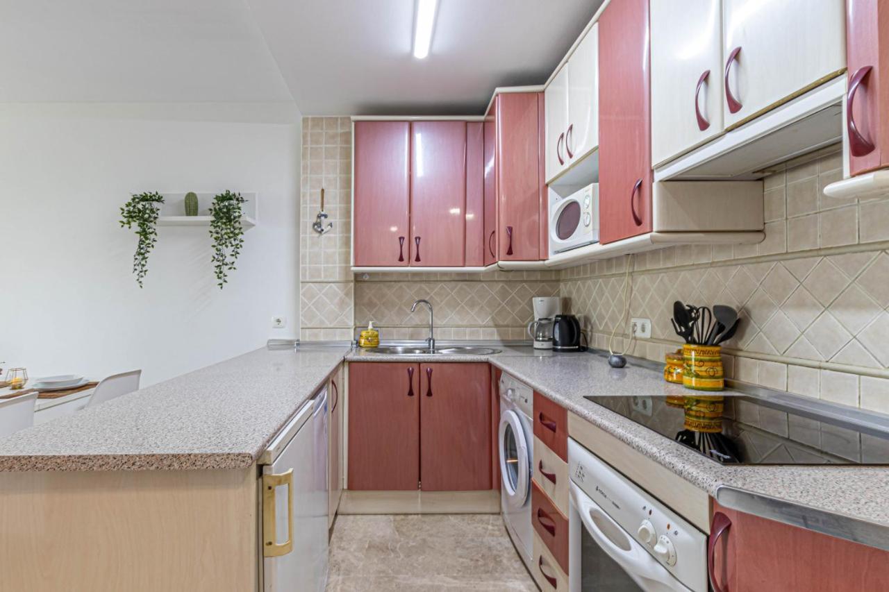 797 Holiday Rentals- Duplex Para 7 En La Carihuela A 1 Min De La Playa Torremolinos Zewnętrze zdjęcie