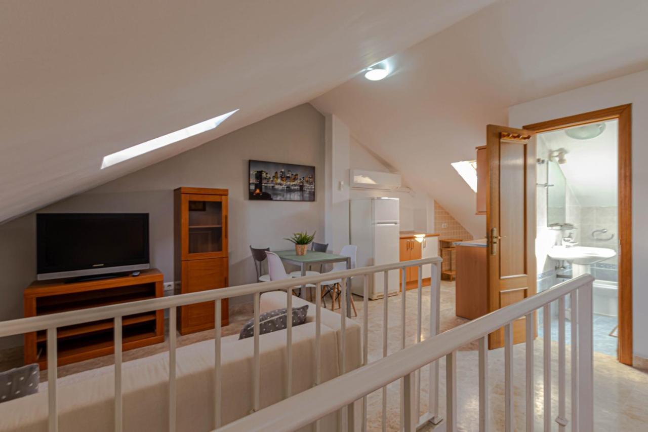 797 Holiday Rentals- Duplex Para 7 En La Carihuela A 1 Min De La Playa Torremolinos Zewnętrze zdjęcie
