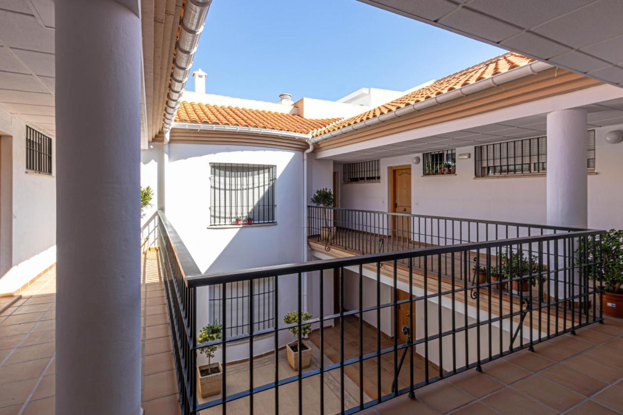 797 Holiday Rentals- Duplex Para 7 En La Carihuela A 1 Min De La Playa Torremolinos Zewnętrze zdjęcie