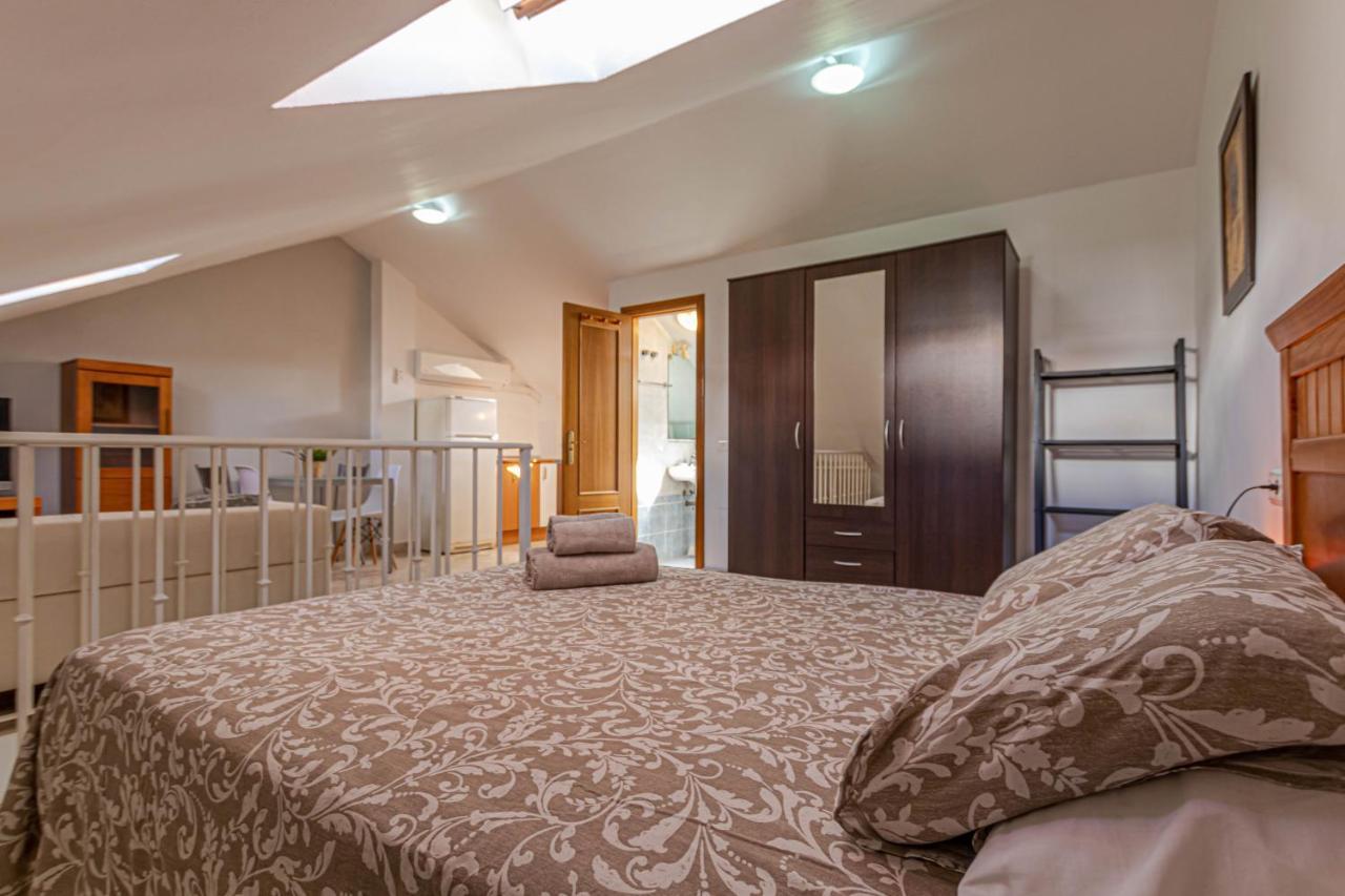 797 Holiday Rentals- Duplex Para 7 En La Carihuela A 1 Min De La Playa Torremolinos Zewnętrze zdjęcie